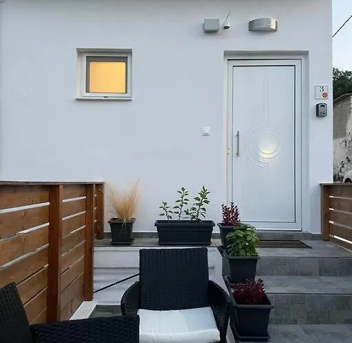 Ikarus Rhodes Center * Rhodes City